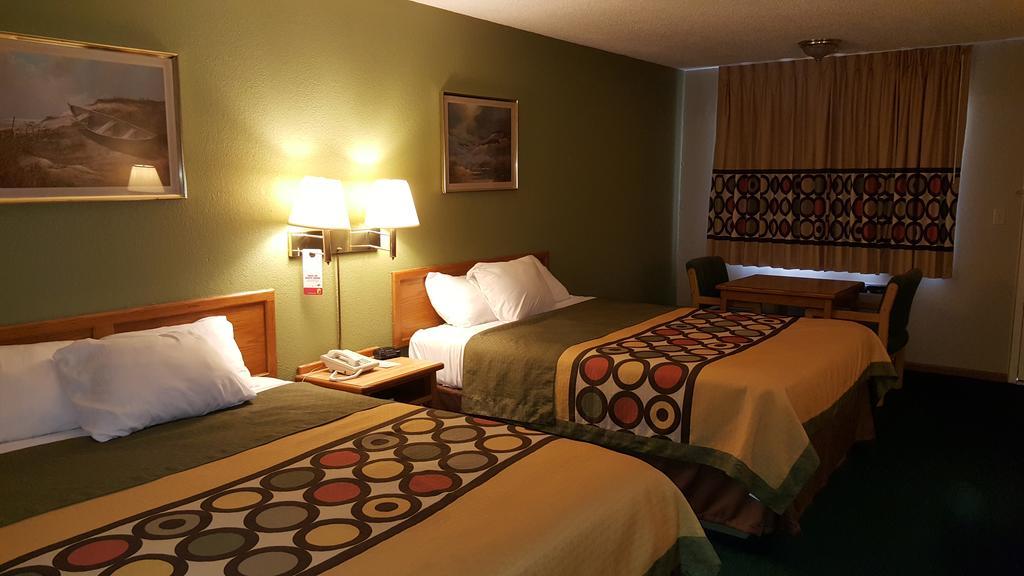 Budgetel Inn & Suites Butler 외부 사진