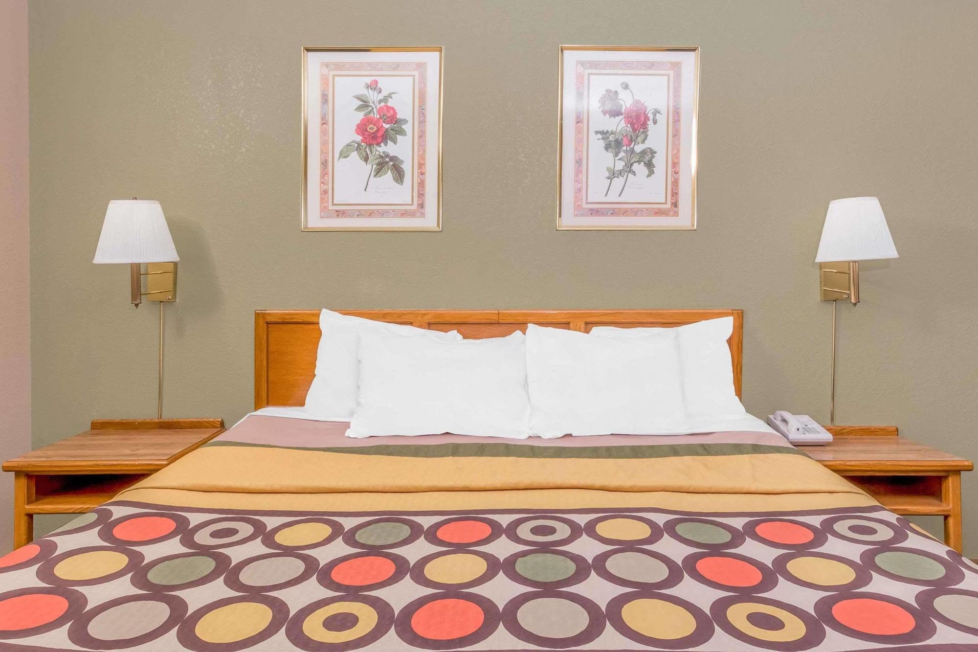 Budgetel Inn & Suites Butler 외부 사진